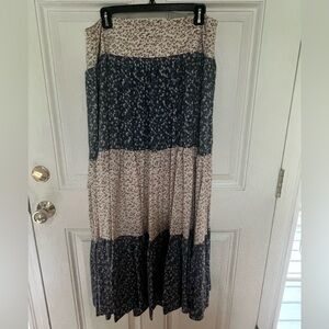 EUC Natural Life Floral Tiered Skirt